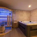 One By Aneo Travel Villa Novi Vinodolski