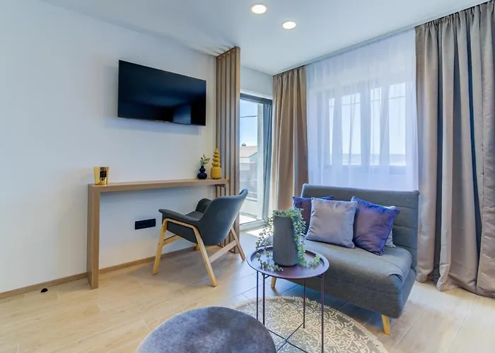 One By Aneo Travel Villa
