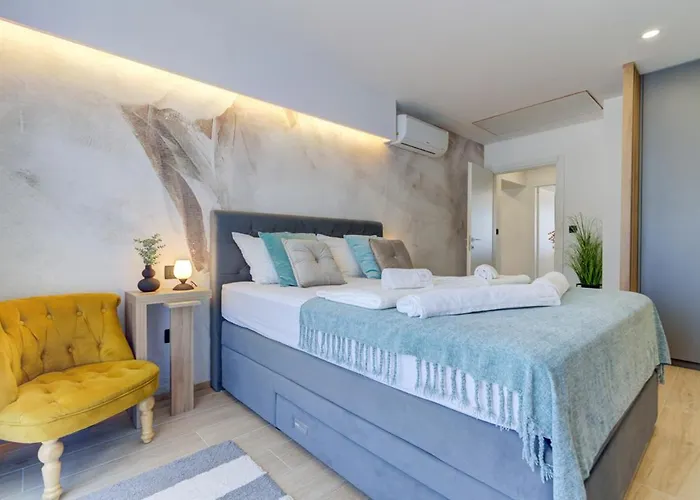 One By Aneo Travel Villa Novi Vinodolski