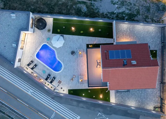 One By Aneo Travel Villa Novi Vinodolski