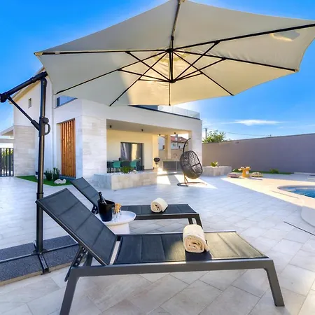 Βίλα One By Aneo Travel *