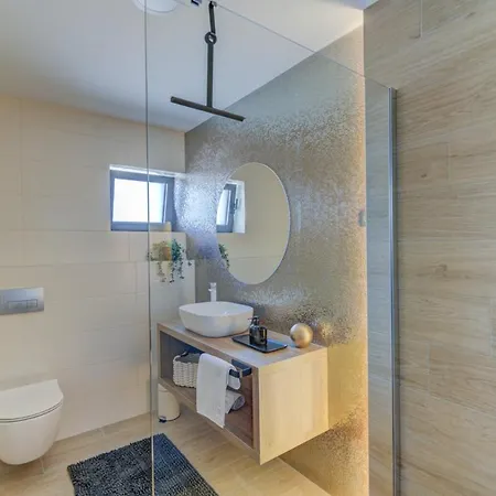 Villa One By Aneo Travel Novi Vinodolski