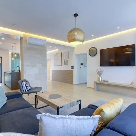 One By Aneo Travel * Novi Vinodolski