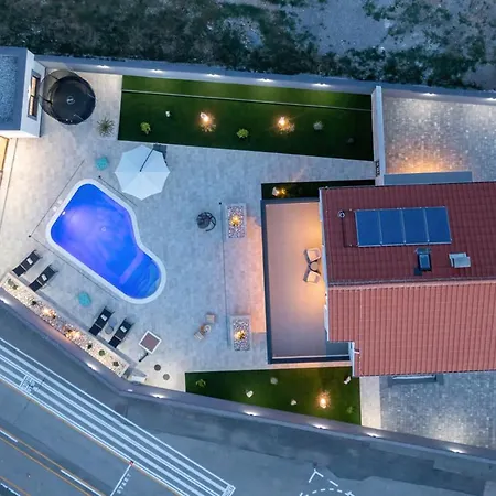 One By Aneo Travel Βίλα Novi Vinodolski