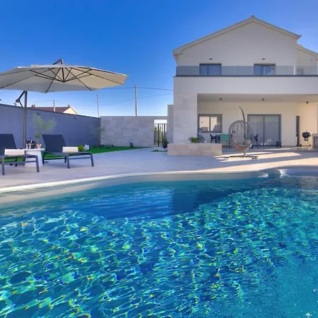 Villa One By Aneo Travel Novi Vinodolski